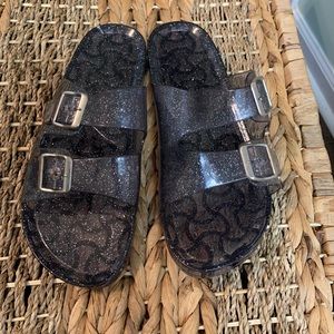 jelly sandals•
